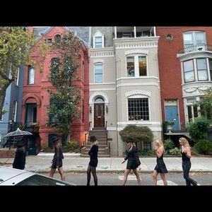 Meet your Posher, Caroline